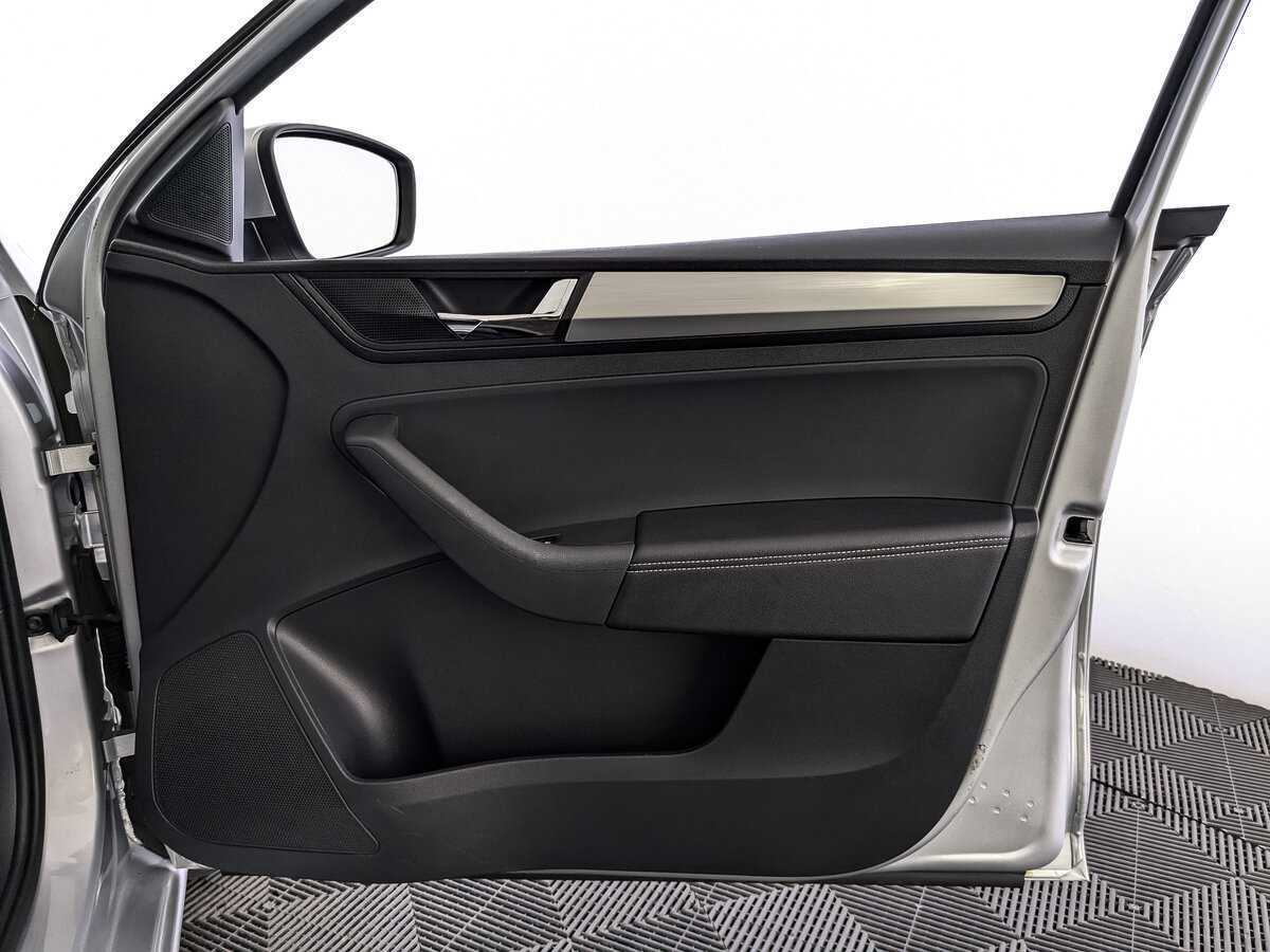 Б/У Шкода Рапид 2018 года. Фото: #20