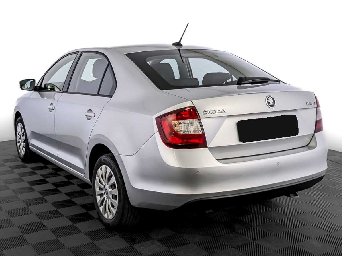 Б/У Шкода Рапид 2018 года. Фото: #6