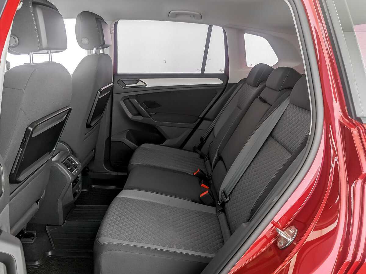 Б/У Фольксваген Тигуан 2017 года. Фото: #9