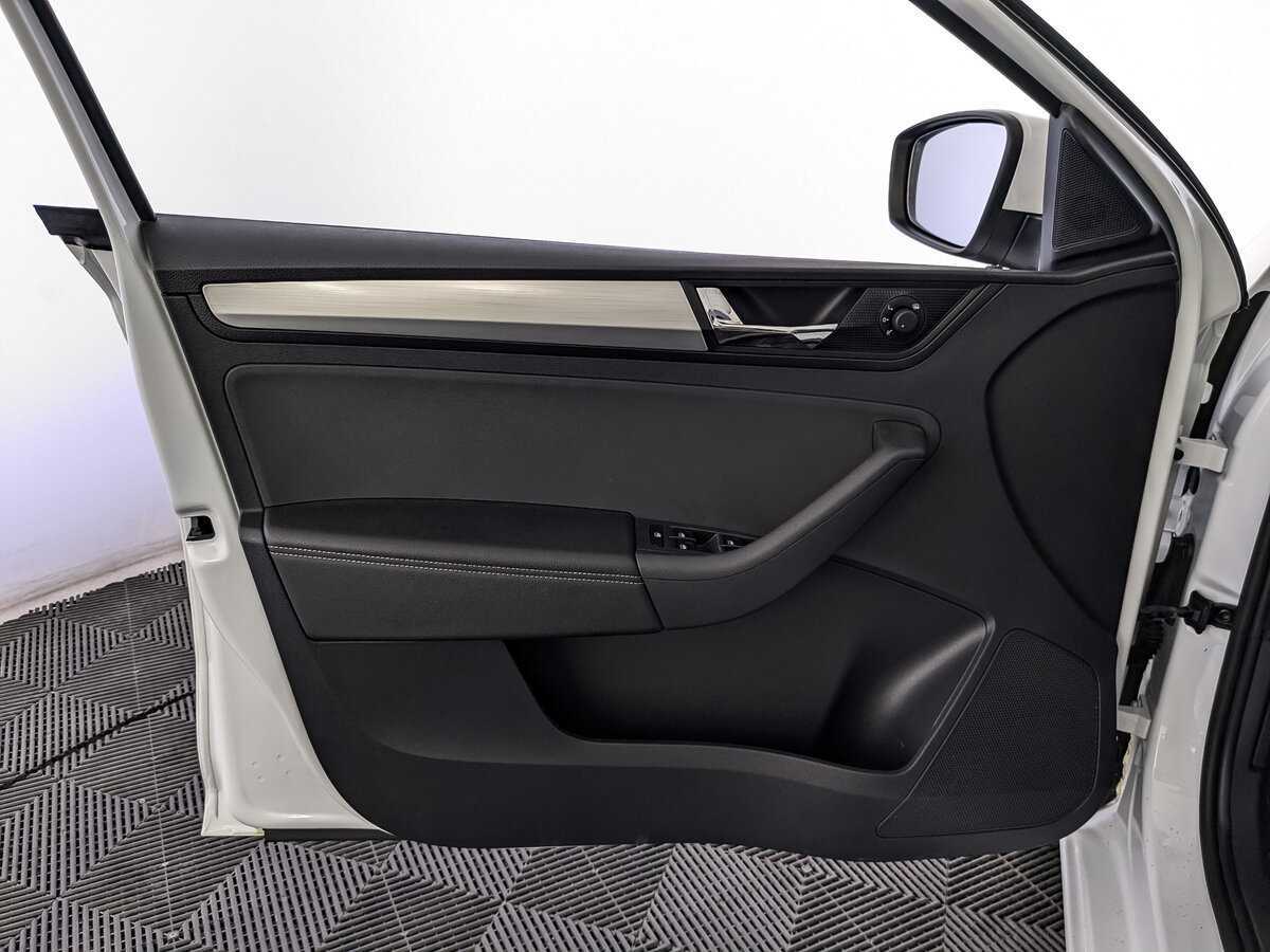 Б/У Шкода Рапид 2019 года. Фото: #13