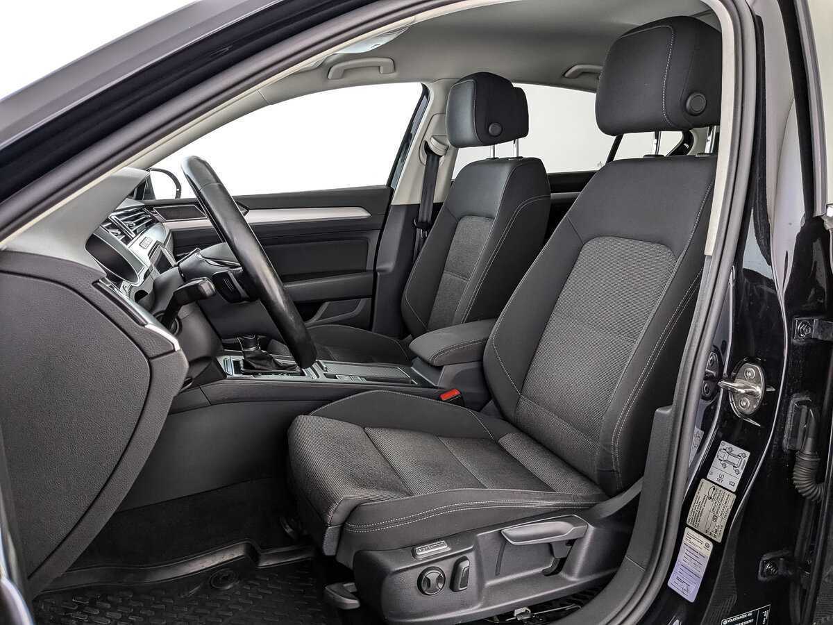 Б/У Фольксваген Пассат 2018 года. Фото: #15