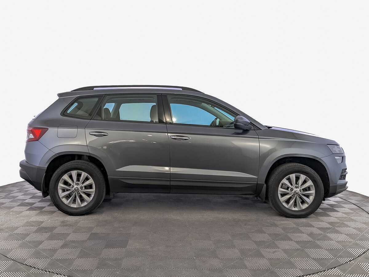 Б/У Шкода Карок 2021 года. Фото: #3