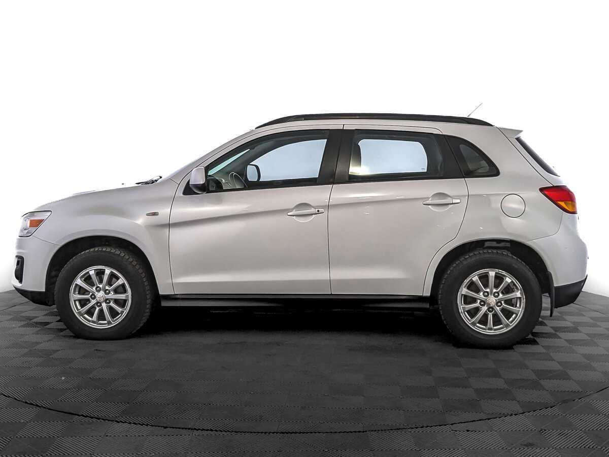 Б/У Митсубиши АС-Икс 2013 года. Фото: #7