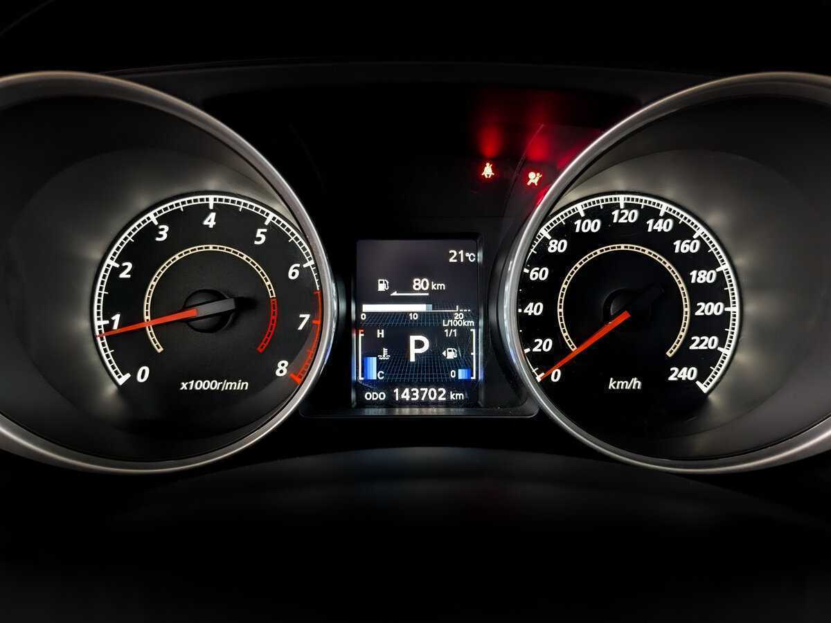 Б/У Митсубиши АС-Икс 2013 года. Фото: #10