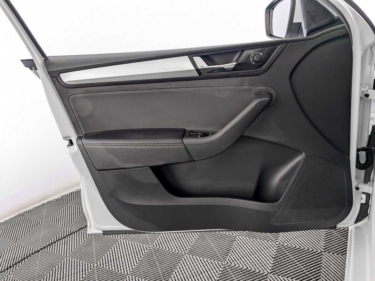 Б/У Шкода Рапид 2019 года. Фото: #14