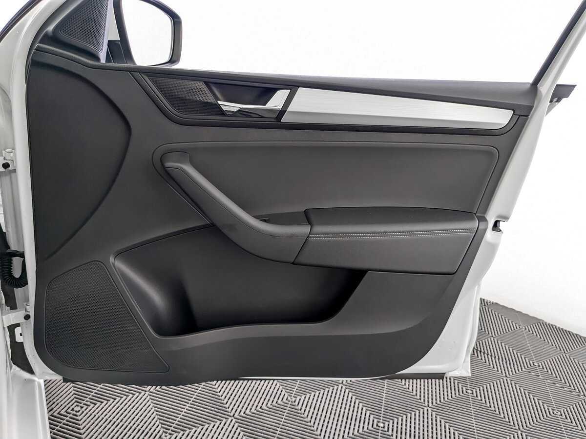 Б/У Шкода Рапид 2019 года. Фото: #19