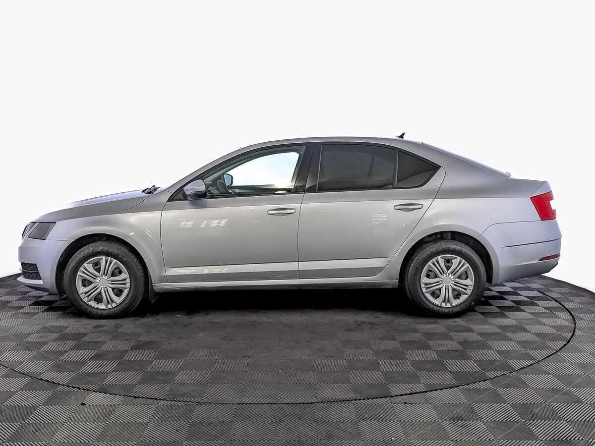 Б/У Шкода Октавия 2017 года. Фото: #7