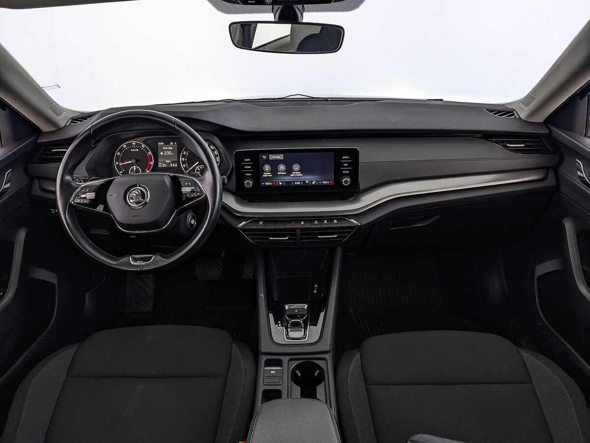 Б/У Шкода Октавия 2021 года. Фото: #9