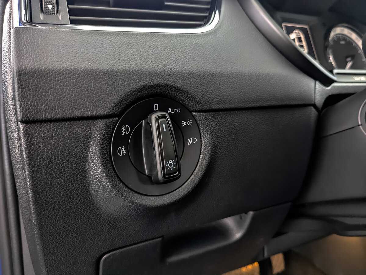 Б/У Шкода Октавия 2020 года. Фото: #20