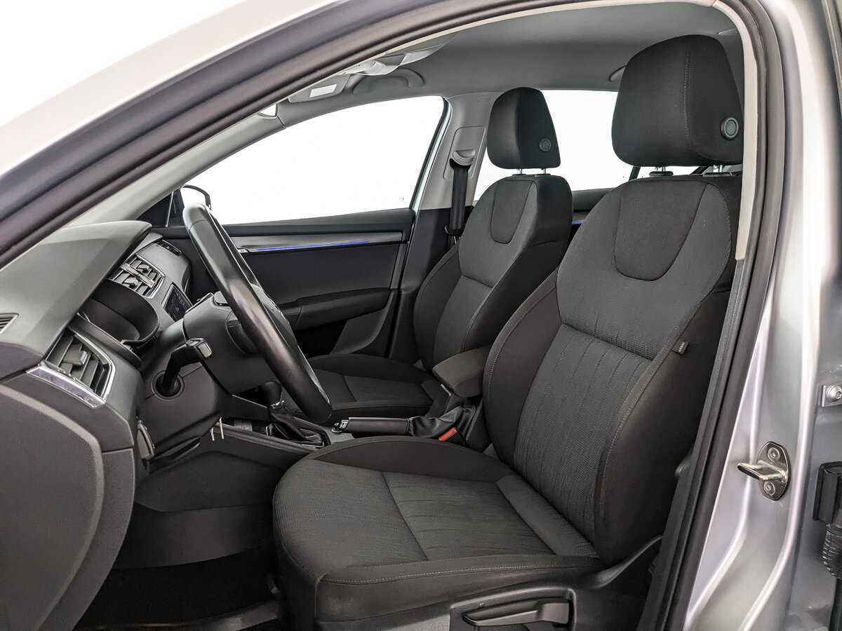 Б/У Шкода Октавия 2018 года. Фото: #14