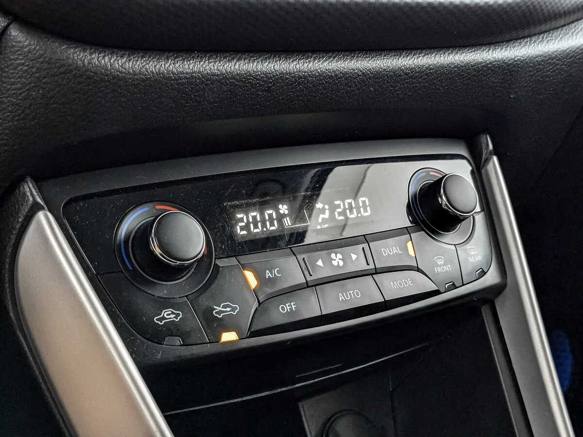 Б/У Сузуки С-Икс4 2014 года. Фото: #16