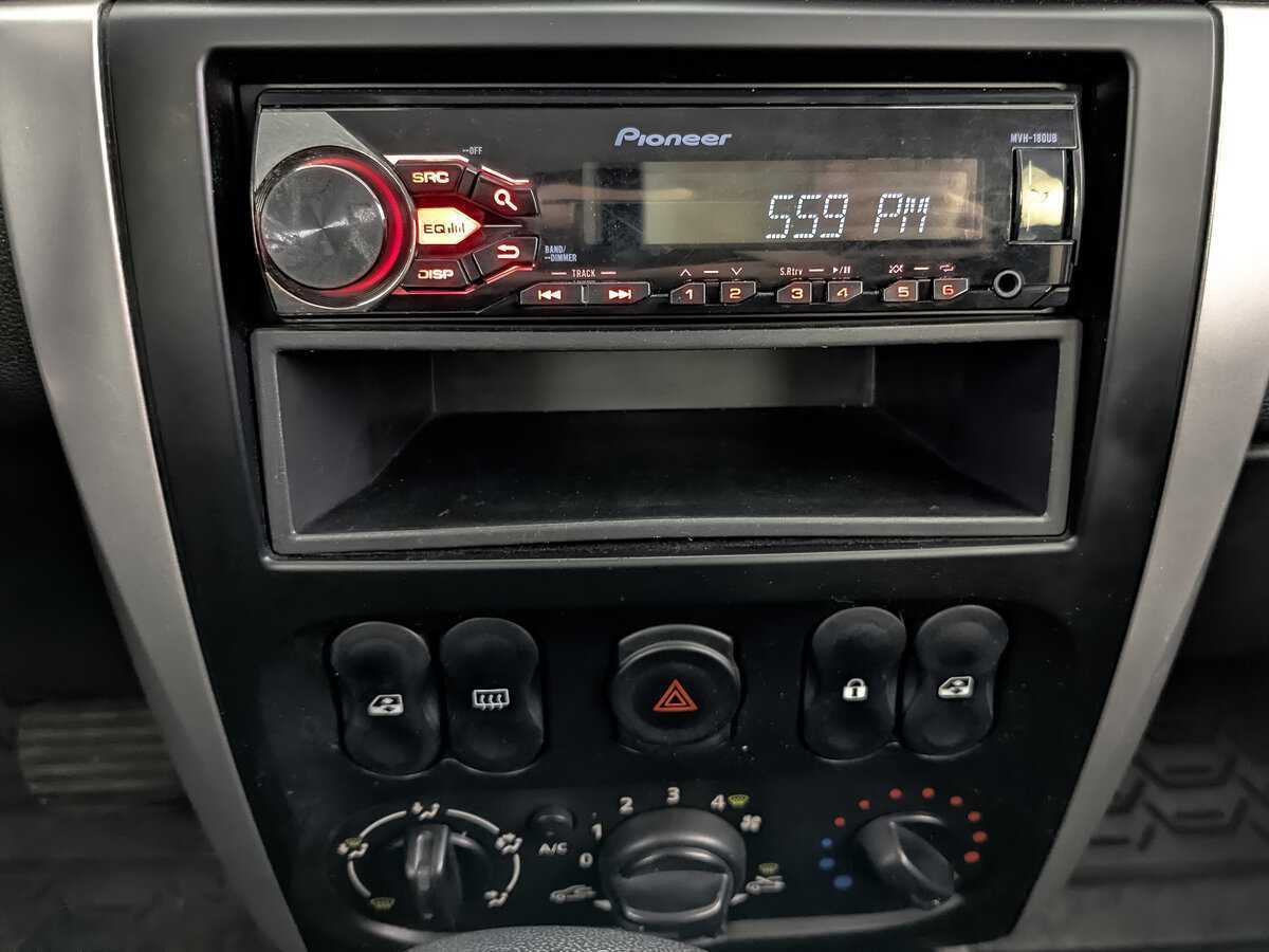 Б/У Ниссан Альмера 2015 года. Фото: #12