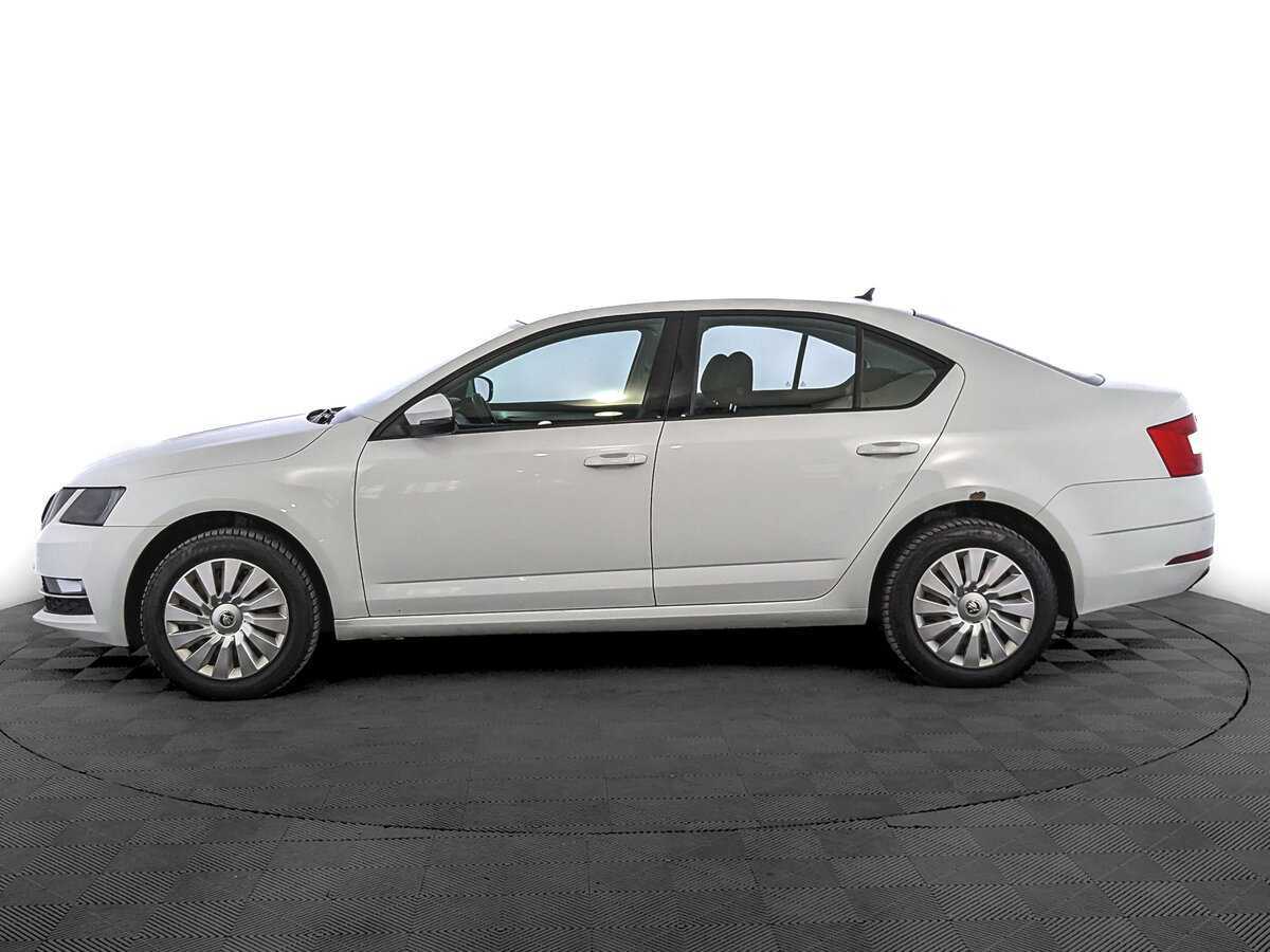 Б/У Шкода Октавия 2017 года. Фото: #7