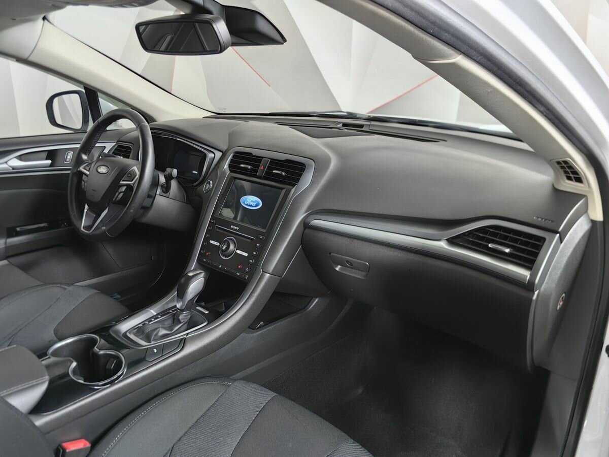 Ford Mondeo 2017 года с пробегом. Фото: #8