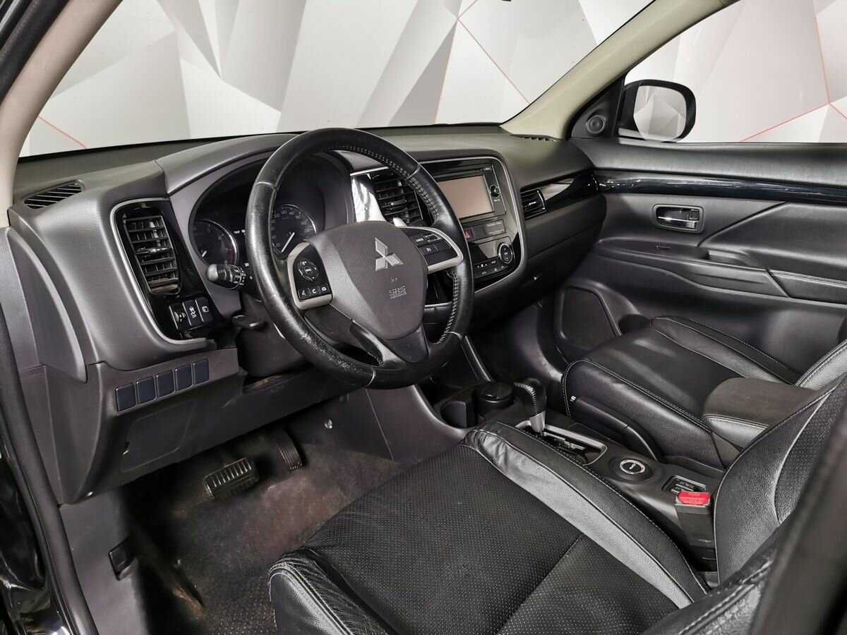 Mitsubishi Outlander 2014 года с пробегом. Фото: #12