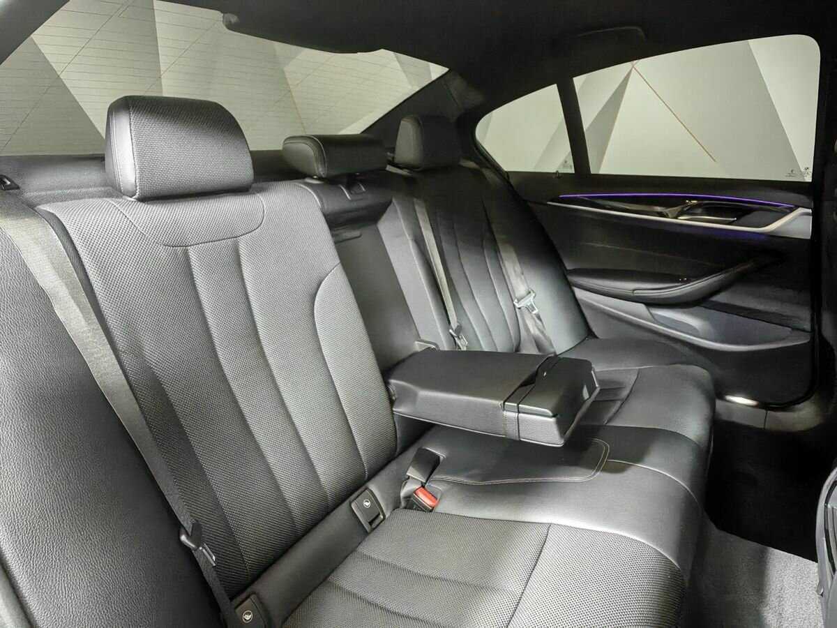 BMW 5 серии 2017 года с пробегом. Фото: #10