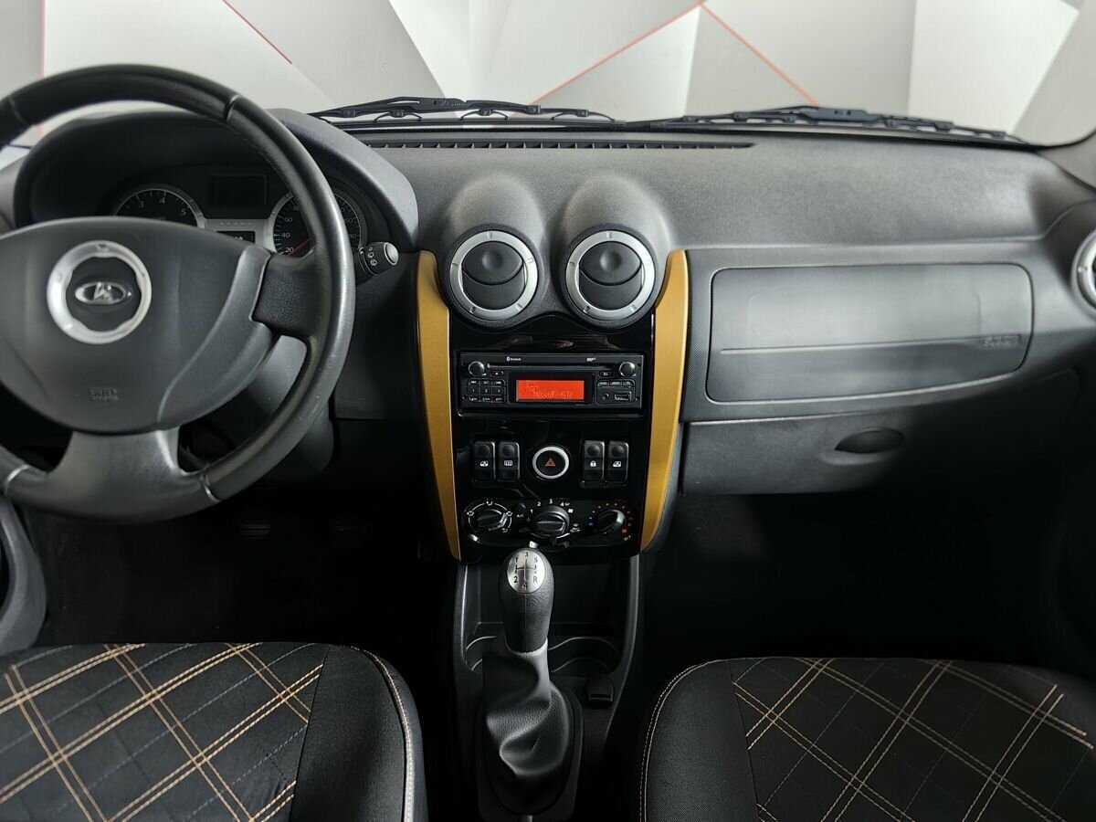 Lada (ВАЗ) Largus 2015 года с пробегом. Фото: #10