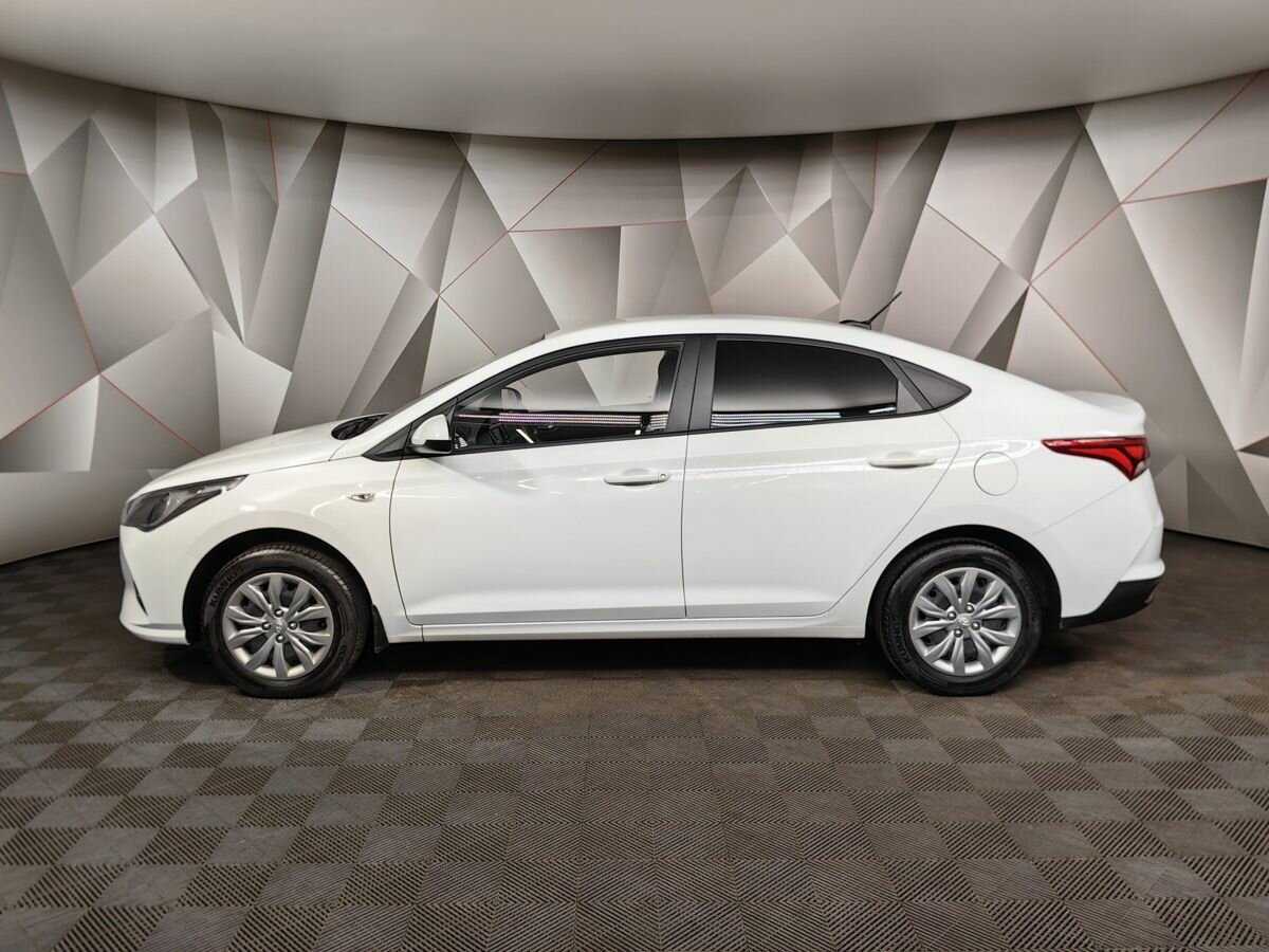 Hyundai Solaris 2021 года с пробегом. Фото: #4