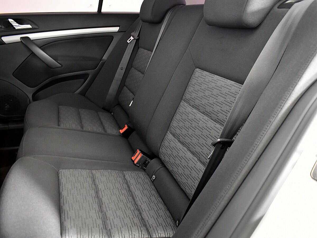 Skoda Octavia 2012 года с пробегом. Фото: #8