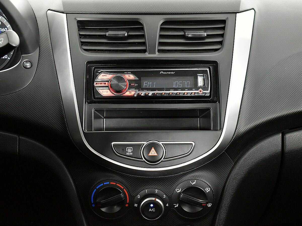 Hyundai Solaris 2014 года с пробегом. Фото: #12