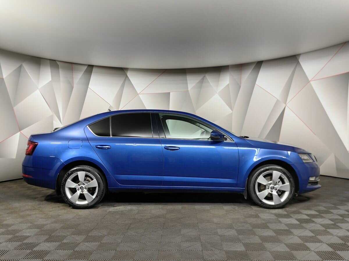 Skoda Octavia 2019 года с пробегом. Фото: #5