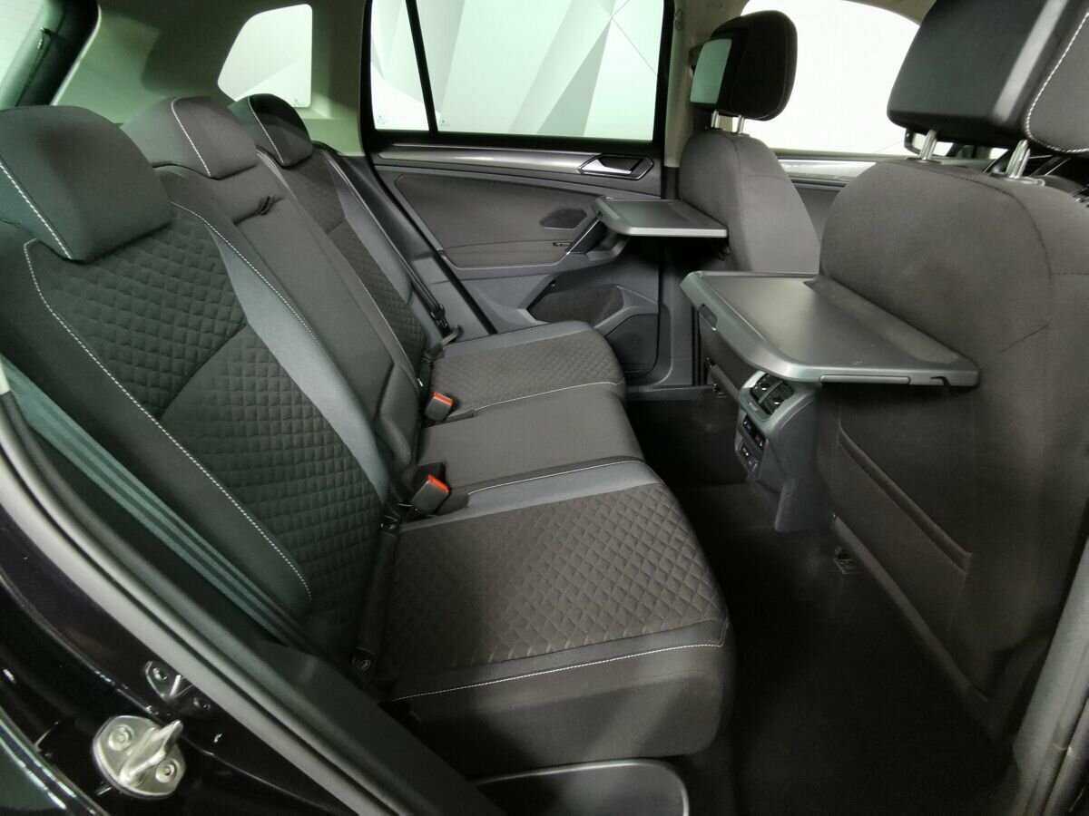 Volkswagen Tiguan 2018 года с пробегом. Фото: #11