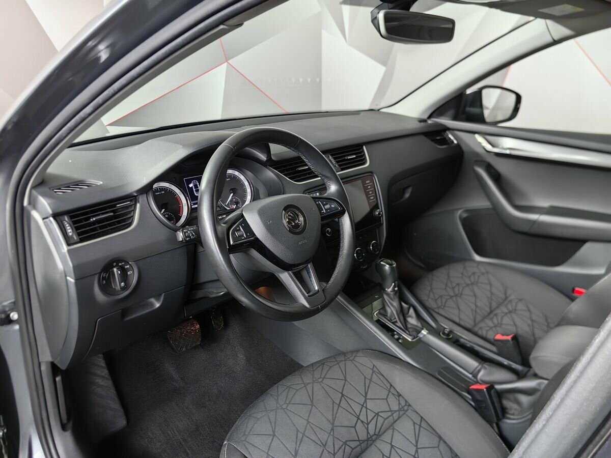 Skoda Octavia 2019 года с пробегом. Фото: #13