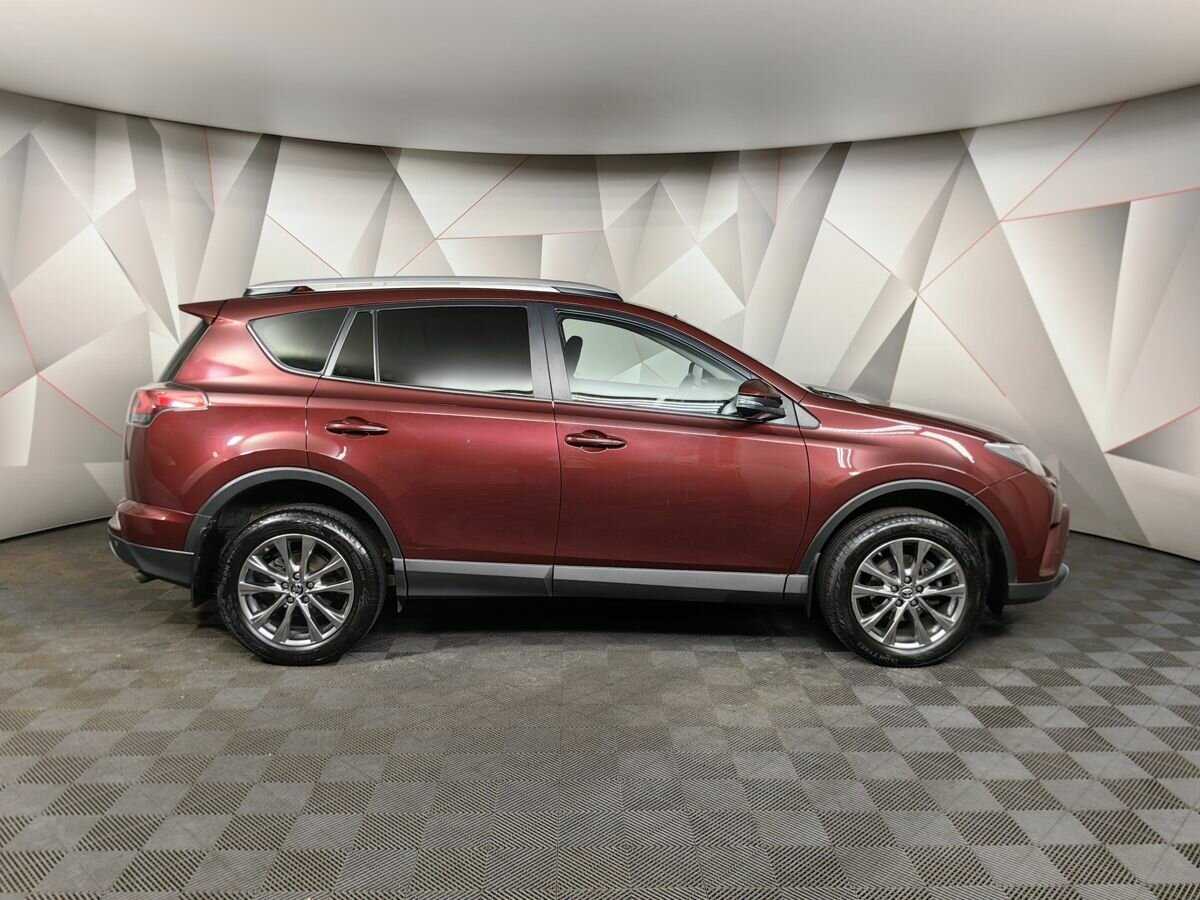 Toyota RAV4 2018 года с пробегом. Фото: #5