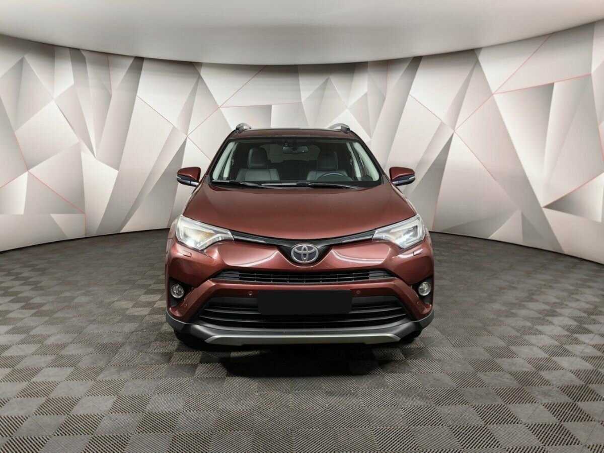 Toyota RAV4 2018 года с пробегом. Фото: #6