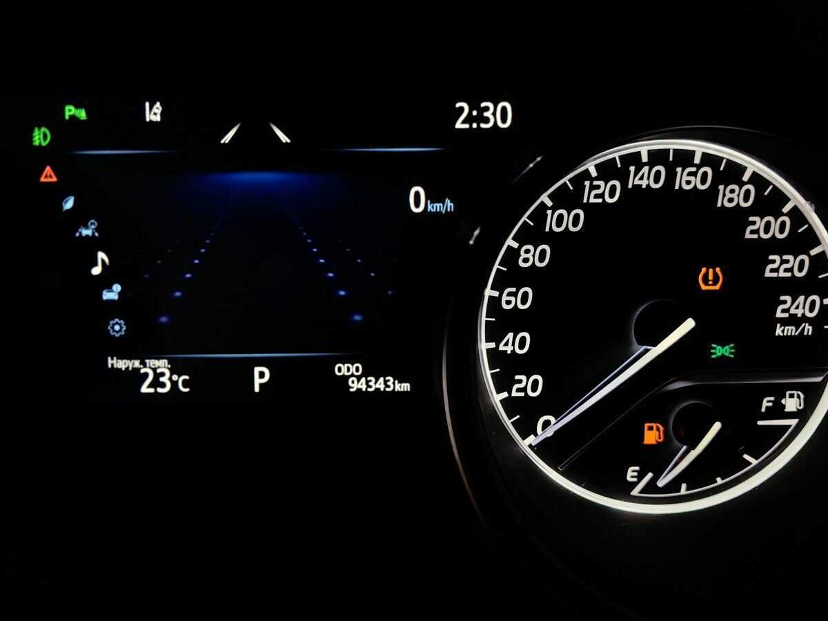 Toyota Camry 2020 года с пробегом. Фото: #16