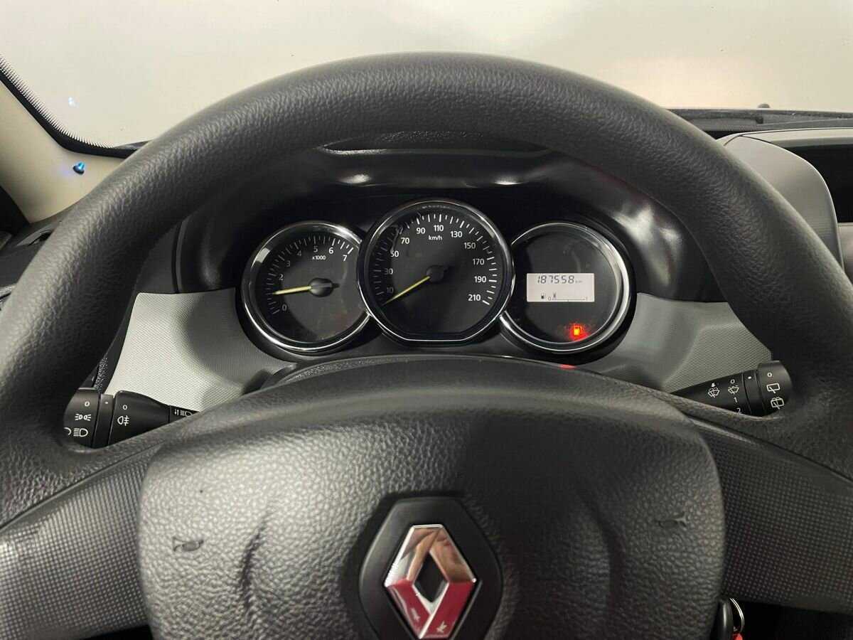 Б/У Рено Дастер 2016 года. Фото: #10