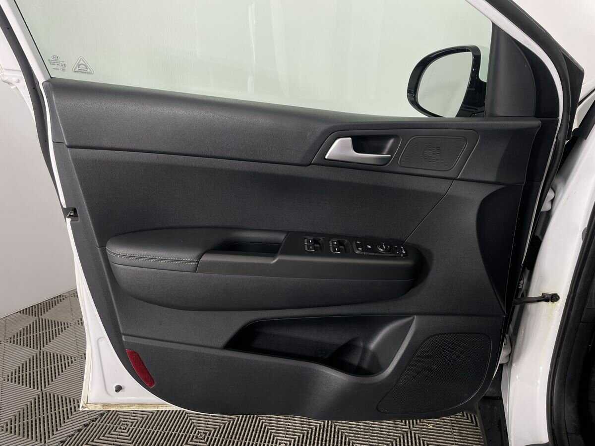 Б/У Киа Спортейдж 2018 года. Фото: #7