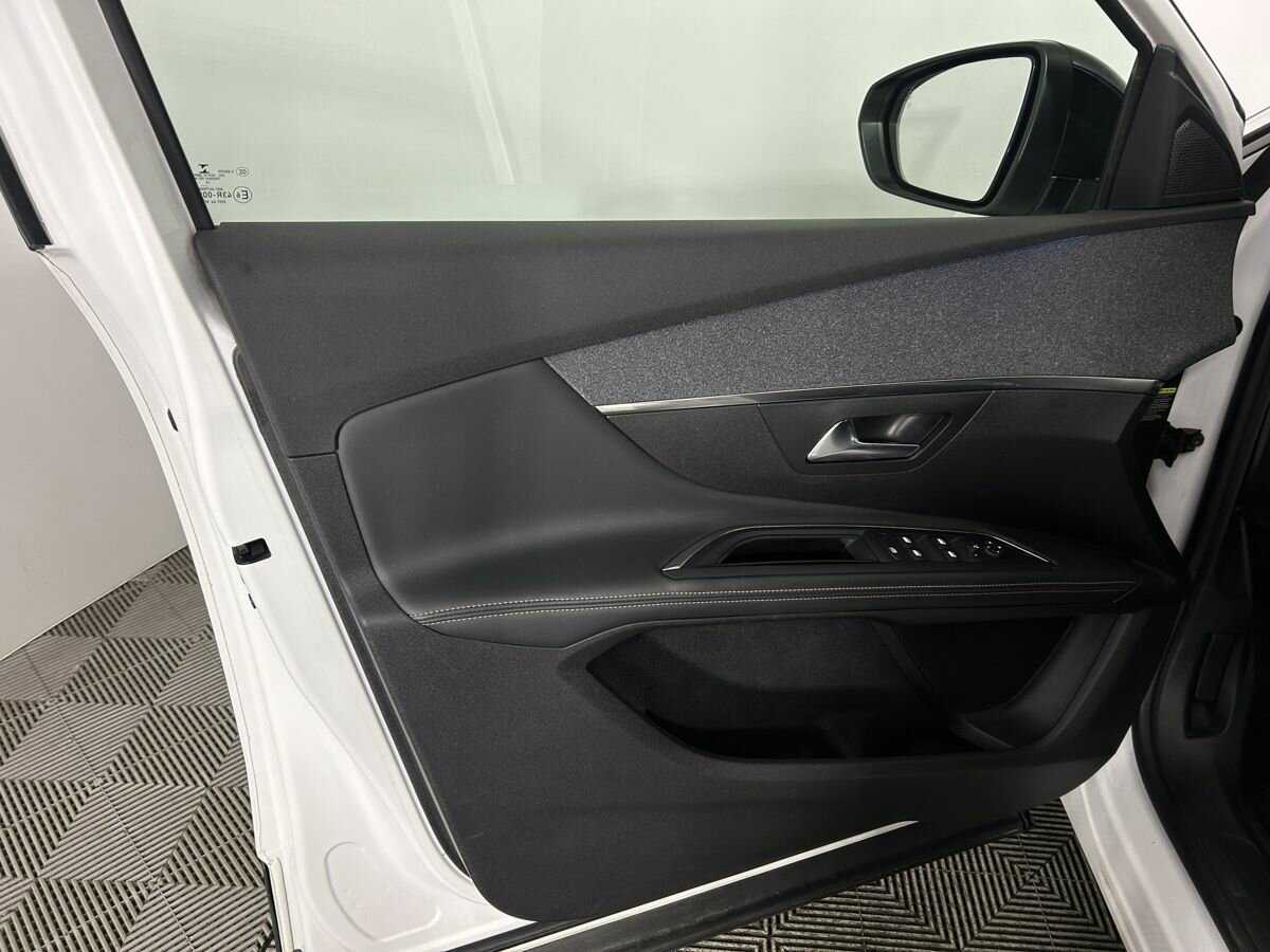 Б/У Пежо 5008 2020 года. Фото: #5