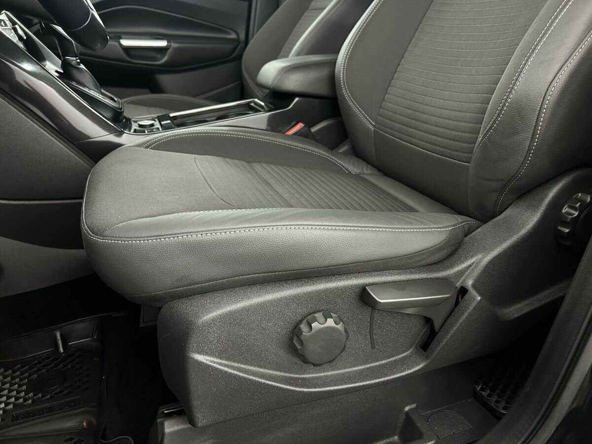 Б/У Форд Куга 2018 года. Фото: #7