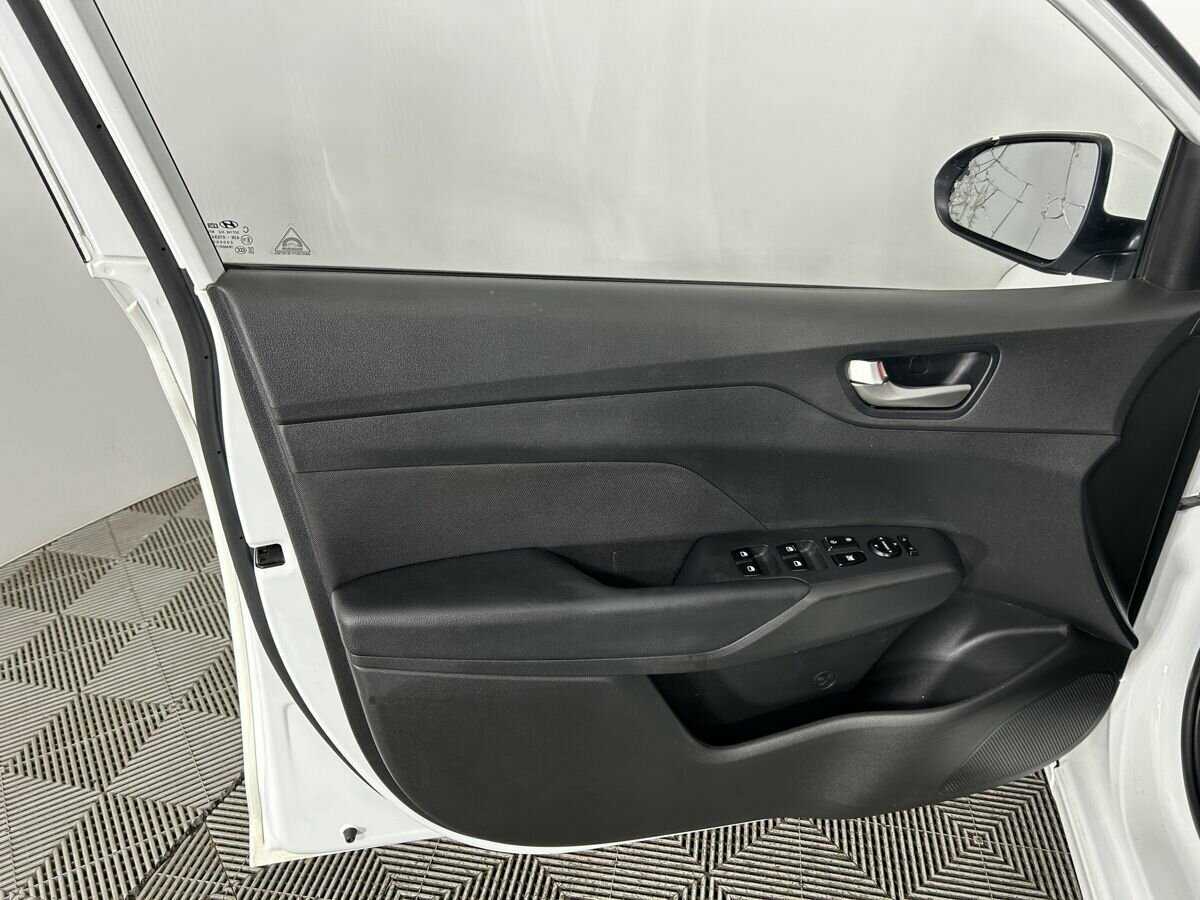 Б/У Хендай Солярис 2017 года. Фото: #7