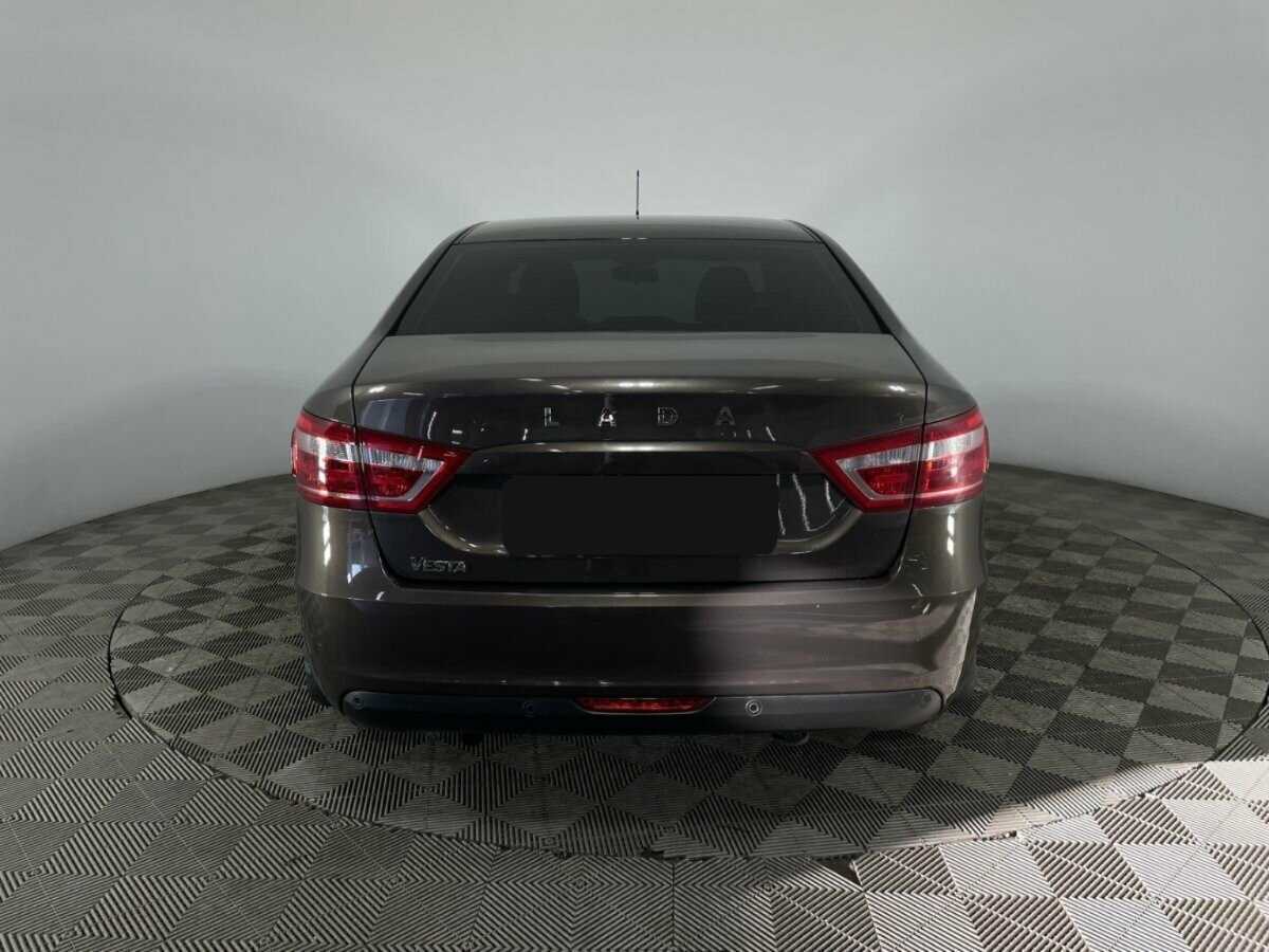 Lada (ВАЗ) Vesta 2021 года с пробегом. Фото: #2