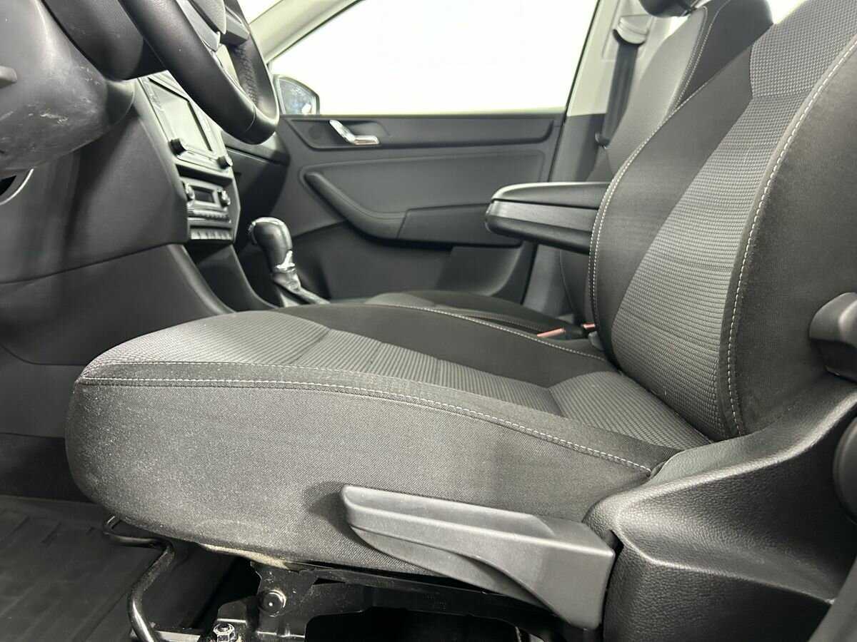 Б/У Шкода Рапид 2014 года. Фото: #9