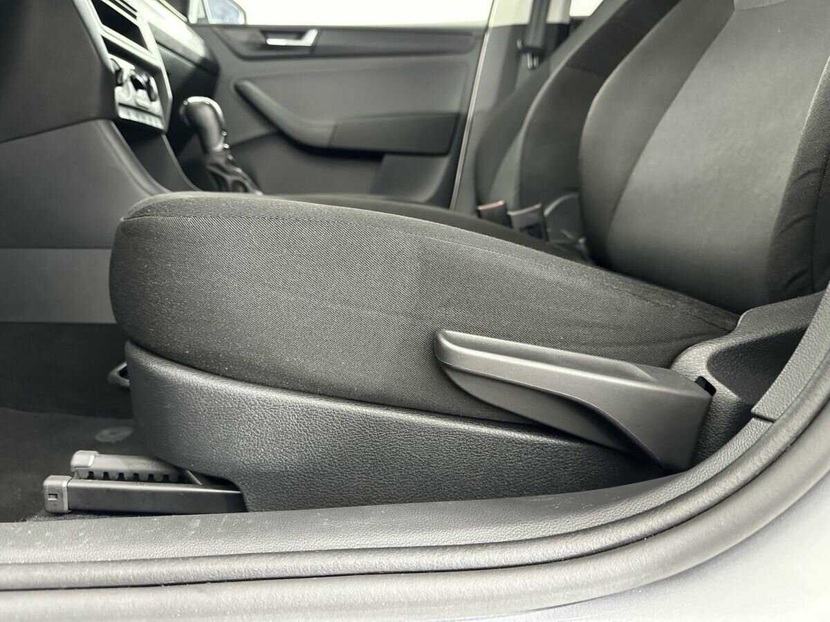 Skoda Rapid 2018 года с пробегом. Фото: #9