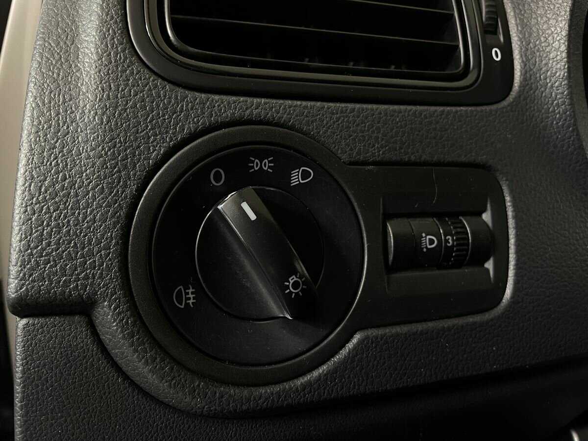 Volkswagen Polo 2017 года с пробегом. Фото: #8