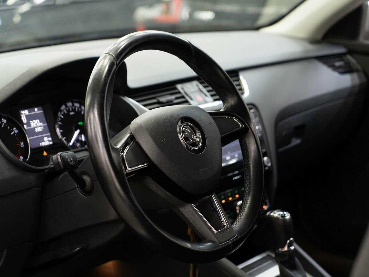 Skoda Octavia 2018 года с пробегом. Фото: #4