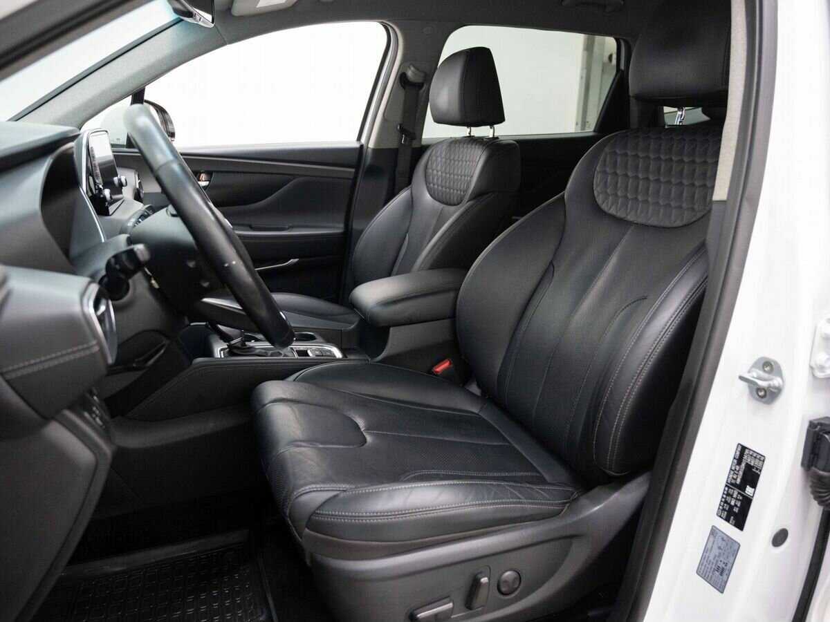 Hyundai Santa Fe 2019 года с пробегом. Фото: #7