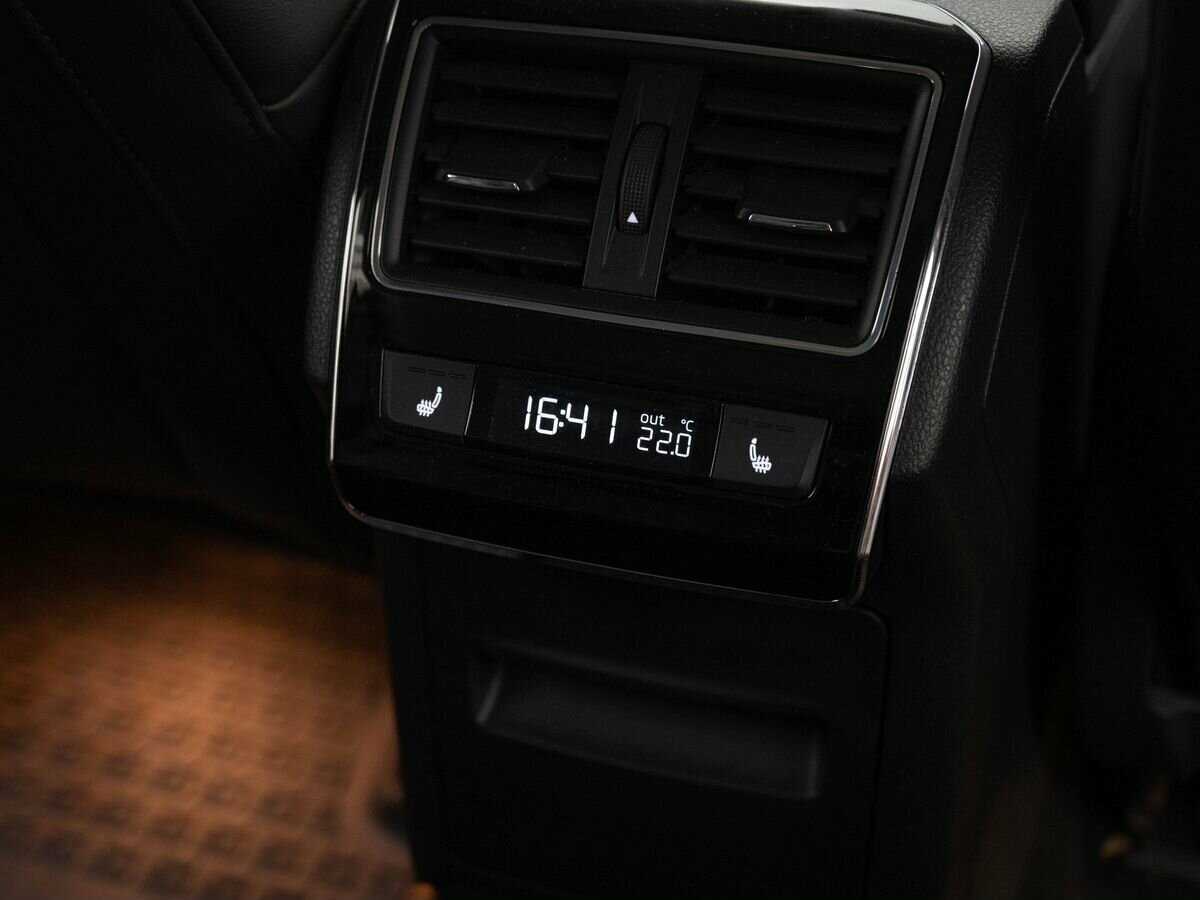 Б/У Шкода Суперб 2018 года. Фото: #9