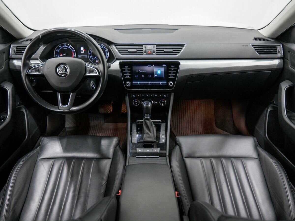 Б/У Шкода Суперб 2018 года. Фото: #10