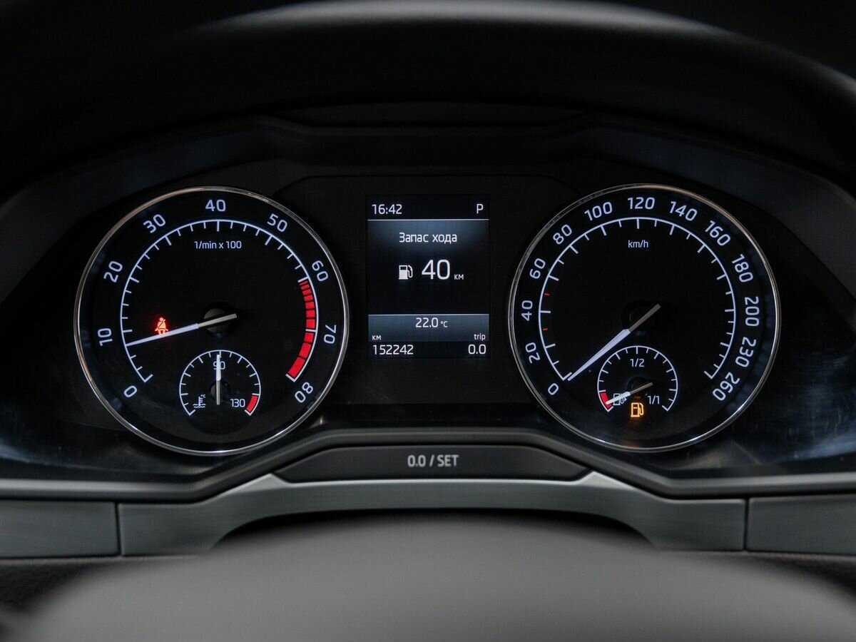 Б/У Шкода Суперб 2018 года. Фото: #23