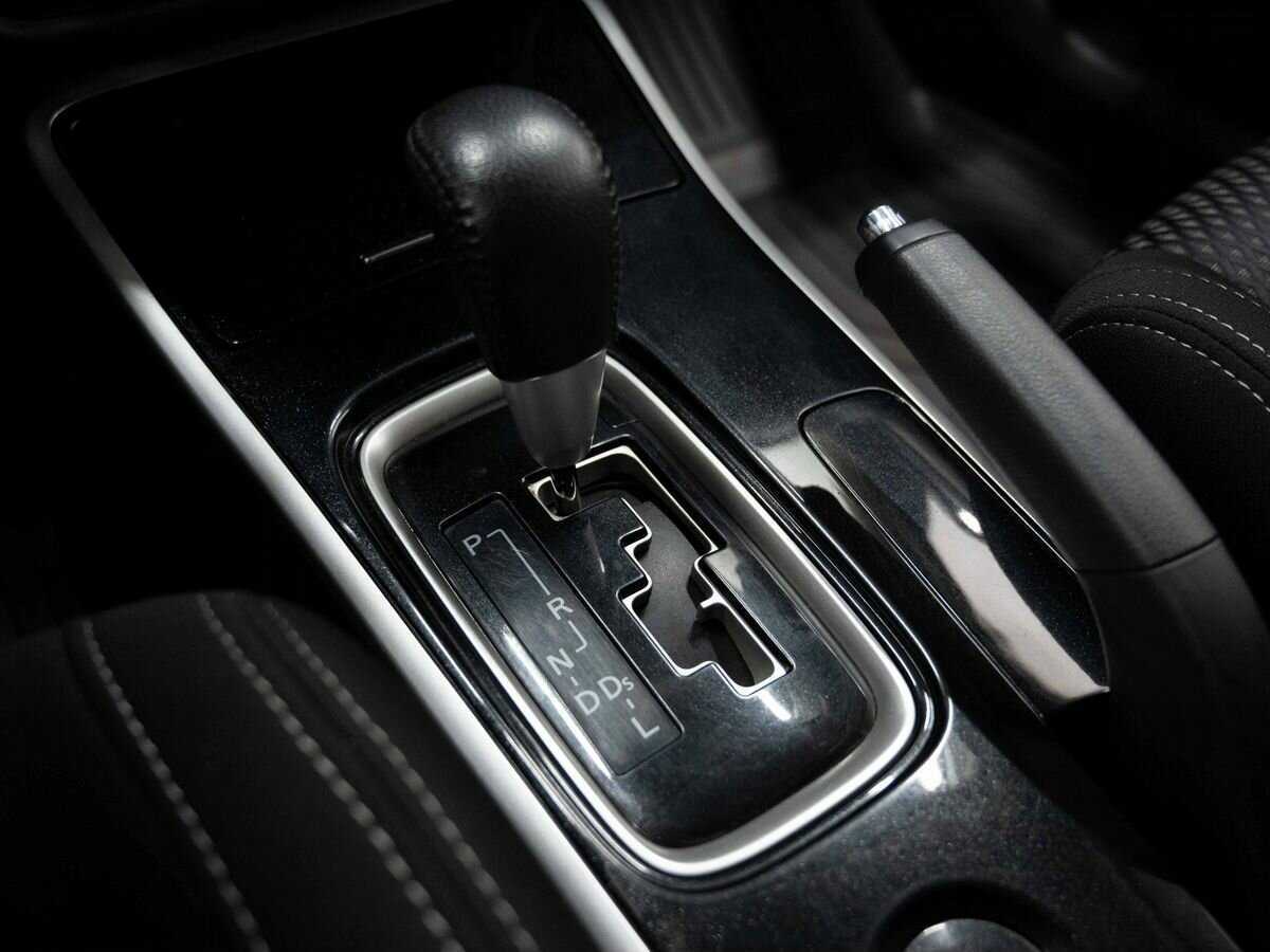 Б/У Митсубиши Оутлэндер 2018 года. Фото: #17