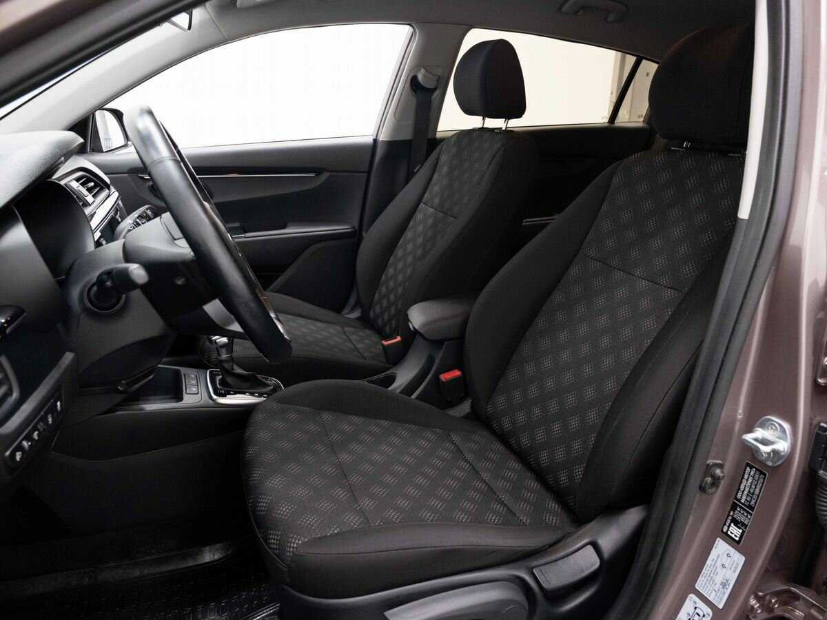 Б/У Киа Рио 2018 года. Фото: #7