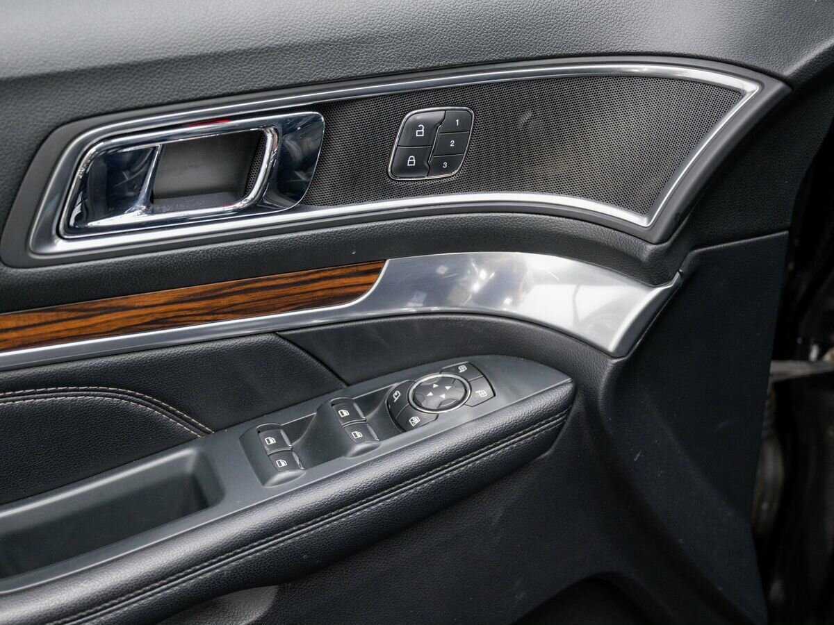 Ford Explorer 2018 года с пробегом. Фото: #13