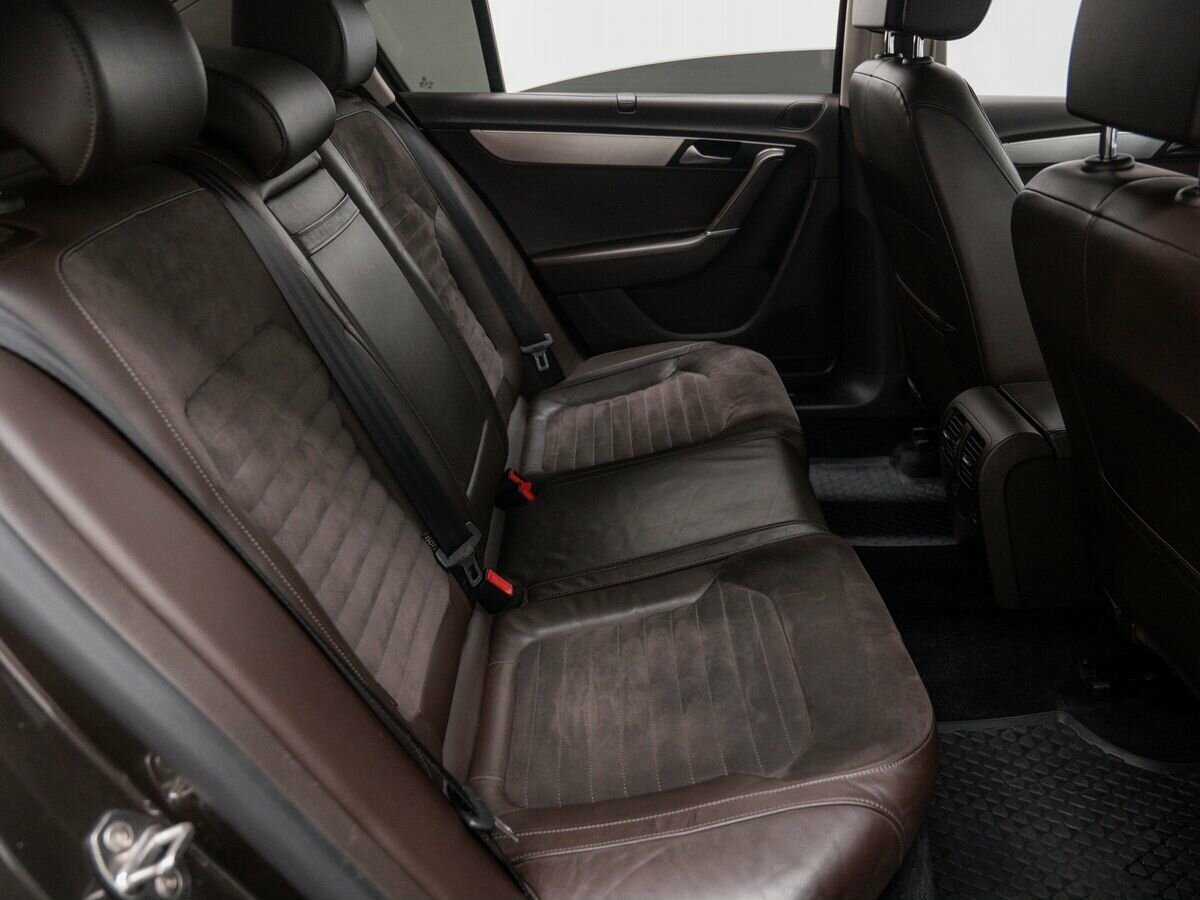 Б/У Фольксваген Пассат 2012 года. Фото: #9