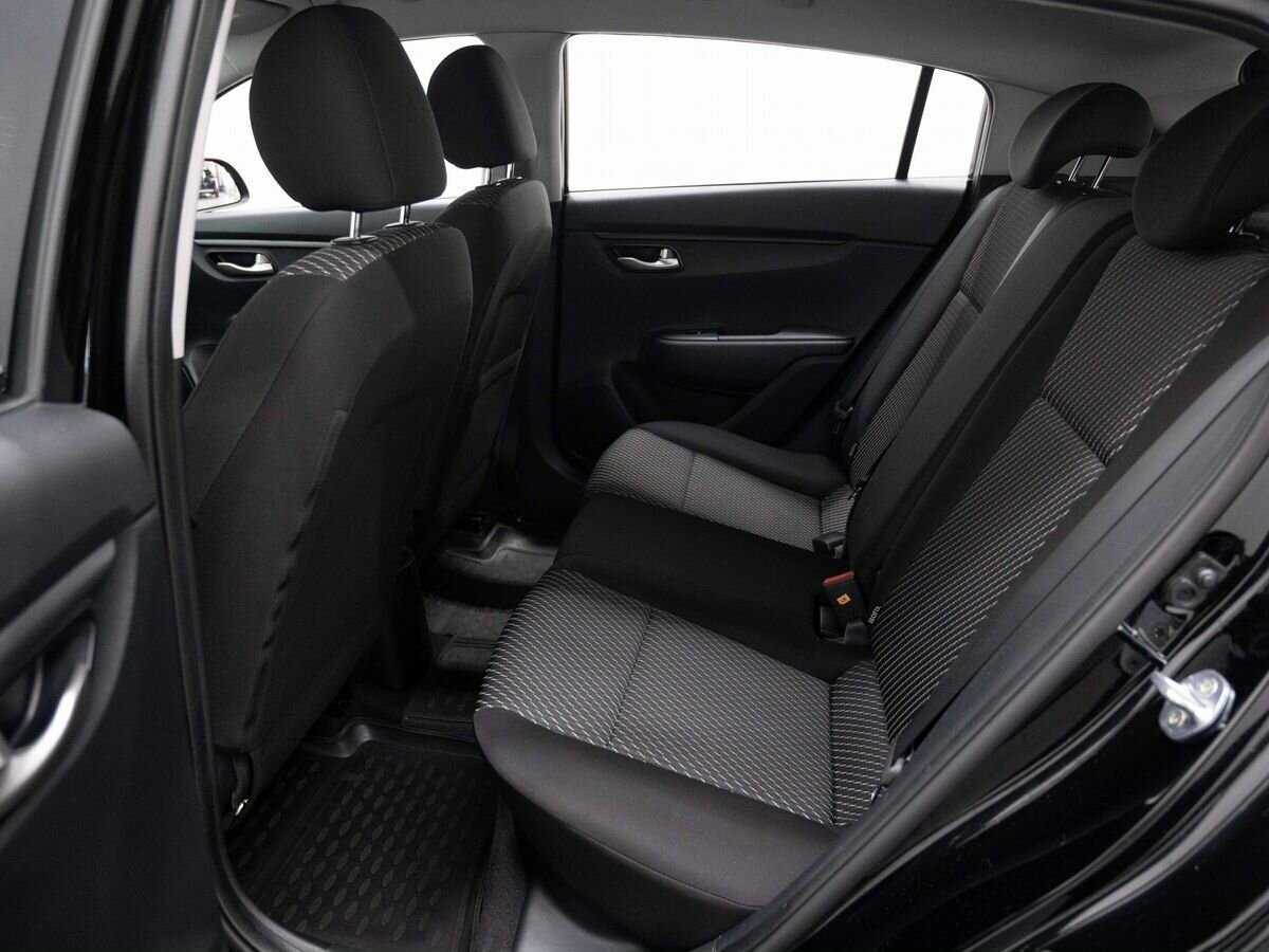 Б/У Киа Рио 2018 года. Фото: #8