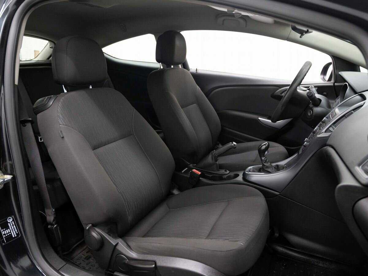 Б/У Опель Астра 2013 года. Фото: #10